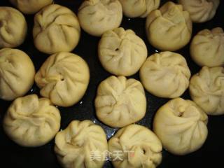 生煎馒头的做法步骤：2