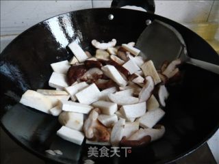 蚝油双菇的做法步骤：2