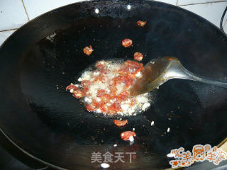 腊肠炒芥蓝菜的做法步骤：2