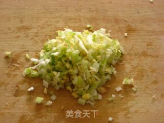 荠菜猪肉小笼包的做法步骤：5