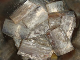 干煎带鱼的做法步骤：2