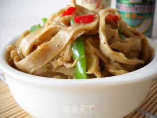 孜然椒香面筋的做法步骤：4