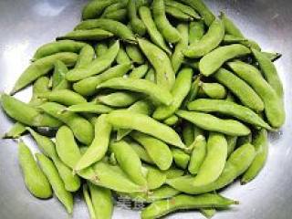 葱香毛豆夹的做法步骤：2