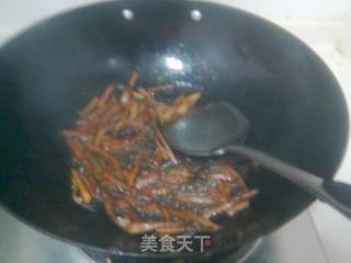 东北菜-尖椒豆皮的做法步骤：2