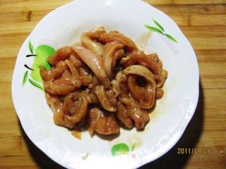 沙茶鸡柳的做法步骤：2