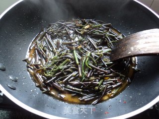 腐乳蕨菜的做法步骤：2