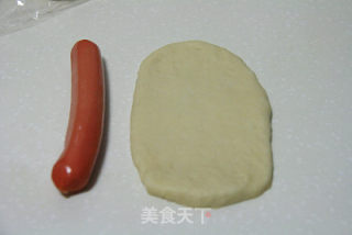香葱热狗包的做法步骤：2