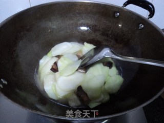 腊肉炒菜心的做法步骤：2