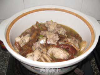 小鸡炖蘑菇的做法步骤：2