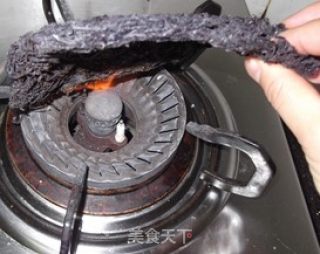 鱼肉片煮紫菜的做法步骤：2