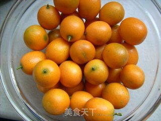 糖渍金桔的做法步骤：2
