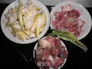咸肉竹笋汤的做法步骤：3