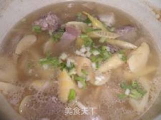 咸肉竹笋汤的做法步骤：3