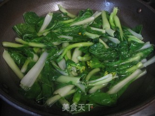 香菇小白菜的做法步骤：2
