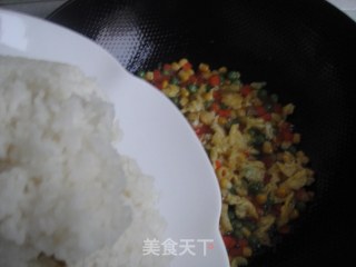 香橙炒饭的做法步骤：2