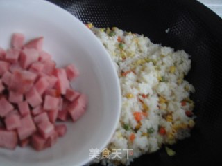 香橙炒饭的做法步骤：2