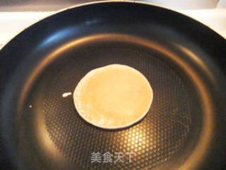 蜂蜜牛奶小饼的做法步骤：2