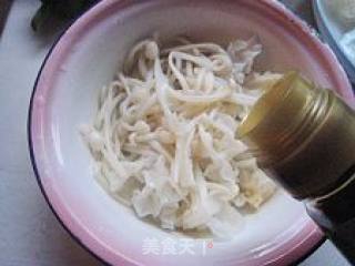 凉拌双菌的做法步骤：2