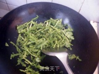 茼蒿豆腐汤的做法步骤：3