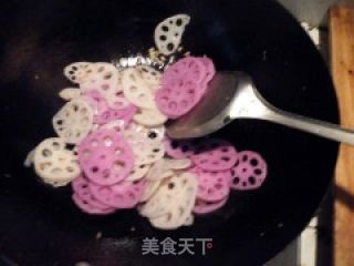 清炒双色藕的做法步骤：3