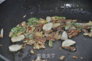 爆炒小螺的做法步骤：8