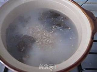 鸡肝木耳燕麦粥的做法步骤：2