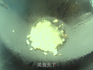 蒜香油麦菜的做法步骤：2