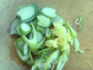 肉片炒菜花的做法步骤：2