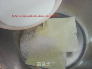 乳香细滑的轻乳酪蛋糕的做法步骤：2