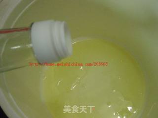 乳香细滑的轻乳酪蛋糕的做法步骤：2