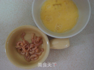 金钩炒碗豆的做法步骤：3