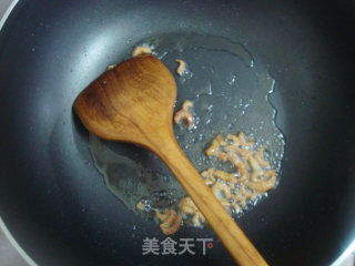 金钩炒碗豆的做法步骤：3