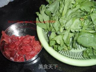 牛肉唐好菜汤的做法步骤：2