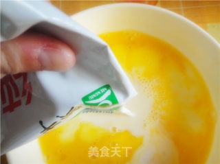 奶香蛋羹的做法步骤：3