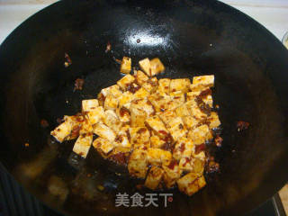 麻辣版虾仁豆腐的做法步骤：2