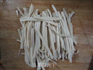 凉拌千张的做法步骤：2