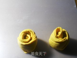 南瓜花包的做法步骤：2
