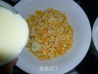 奶香玉米烙的做法步骤：2