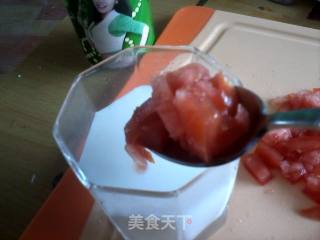 排毒减肥轻食餐－番茄优酪乳的做法步骤：2