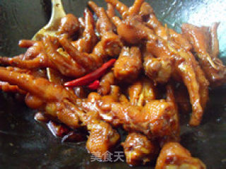 红烧鸡爪的做法步骤：2