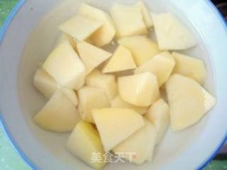 香菇炖鸡腿的做法步骤：2