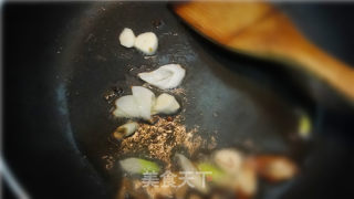 金钱挂玉树的做法步骤：2