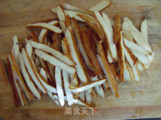 蒜薹炒香干的做法步骤：2