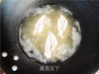 酥炸翅中的做法步骤：3