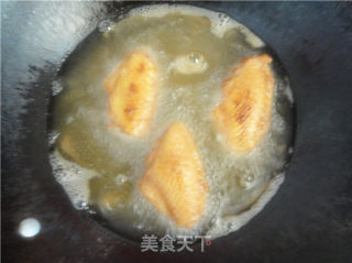 酥炸翅中的做法步骤：3