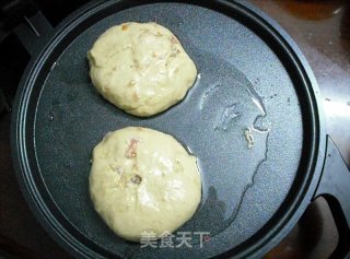 锅煎肉饼的做法步骤：2