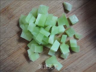 拌皮蛋的做法步骤：2