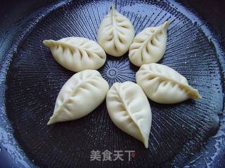 冰花煎饺的做法步骤：2