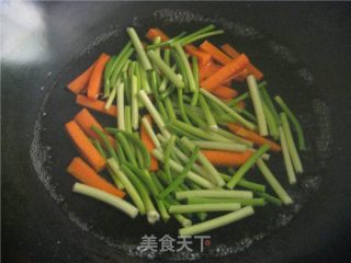 腌蒜薹的做法步骤：2