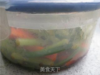 腌蒜薹的做法步骤：2